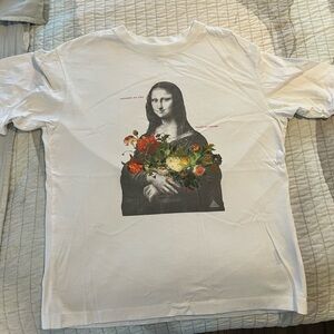 Uniqlo UT Size MEDIUM Musée du Louvre x Peter Saville White w/Mona Lisa Graphic